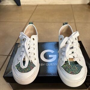 GUESS White Sneakers with Multicolor Glitter